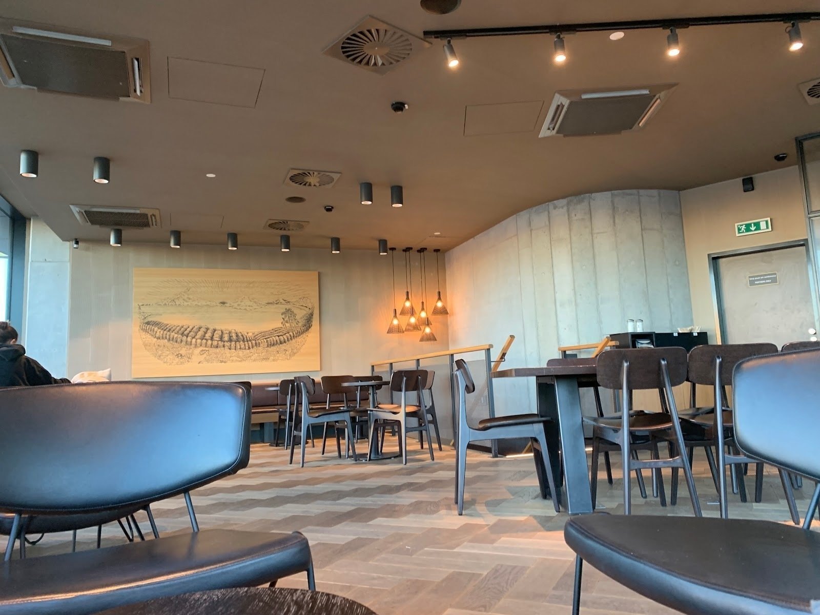 <span class="translation_missing" title="translation missing: en.meta.location_title, location_name: Starbucks @ Evropska, city: Prague">Location Title</span>
