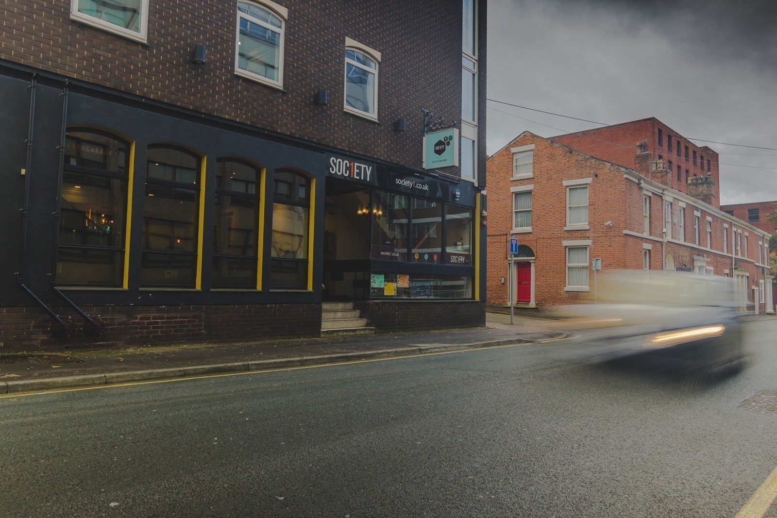 <span class="translation_missing" title="translation missing: en.meta.location_title, location_name: Society1, city: Preston">Location Title</span>