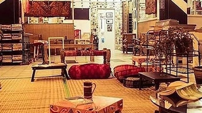 <span class="translation_missing" title="translation missing: en.meta.location_title, location_name: Waari Book Cafe, city: Pune">Location Title</span>