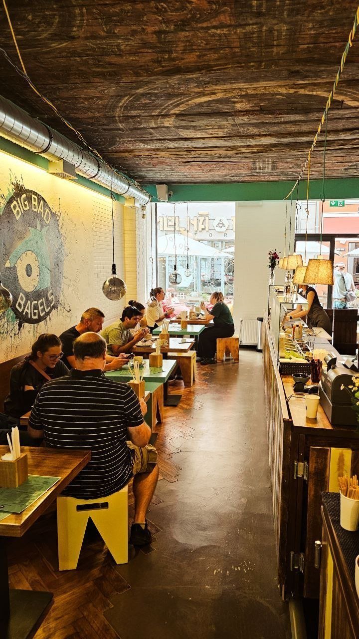 <span class="translation_missing" title="translation missing: en.meta.location_title, location_name: Big Bad Bagels Old Town, city: Riga">Location Title</span>