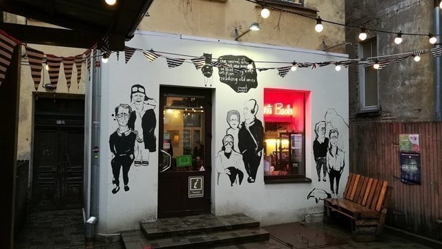 Roberts Books