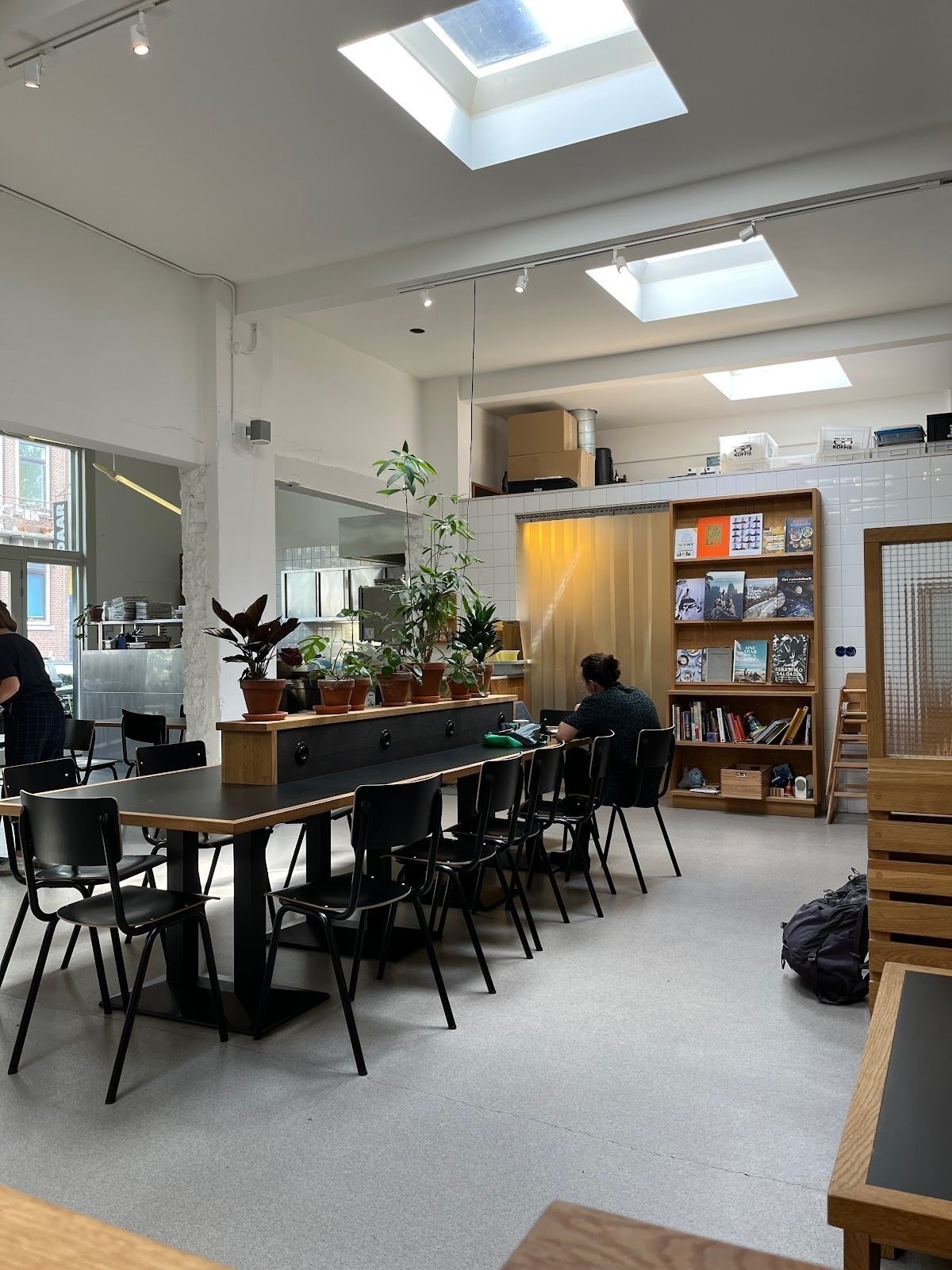 <span class="translation_missing" title="translation missing: en.meta.location_title, location_name: Man met bril koffie, city: Rotterdam">Location Title</span>