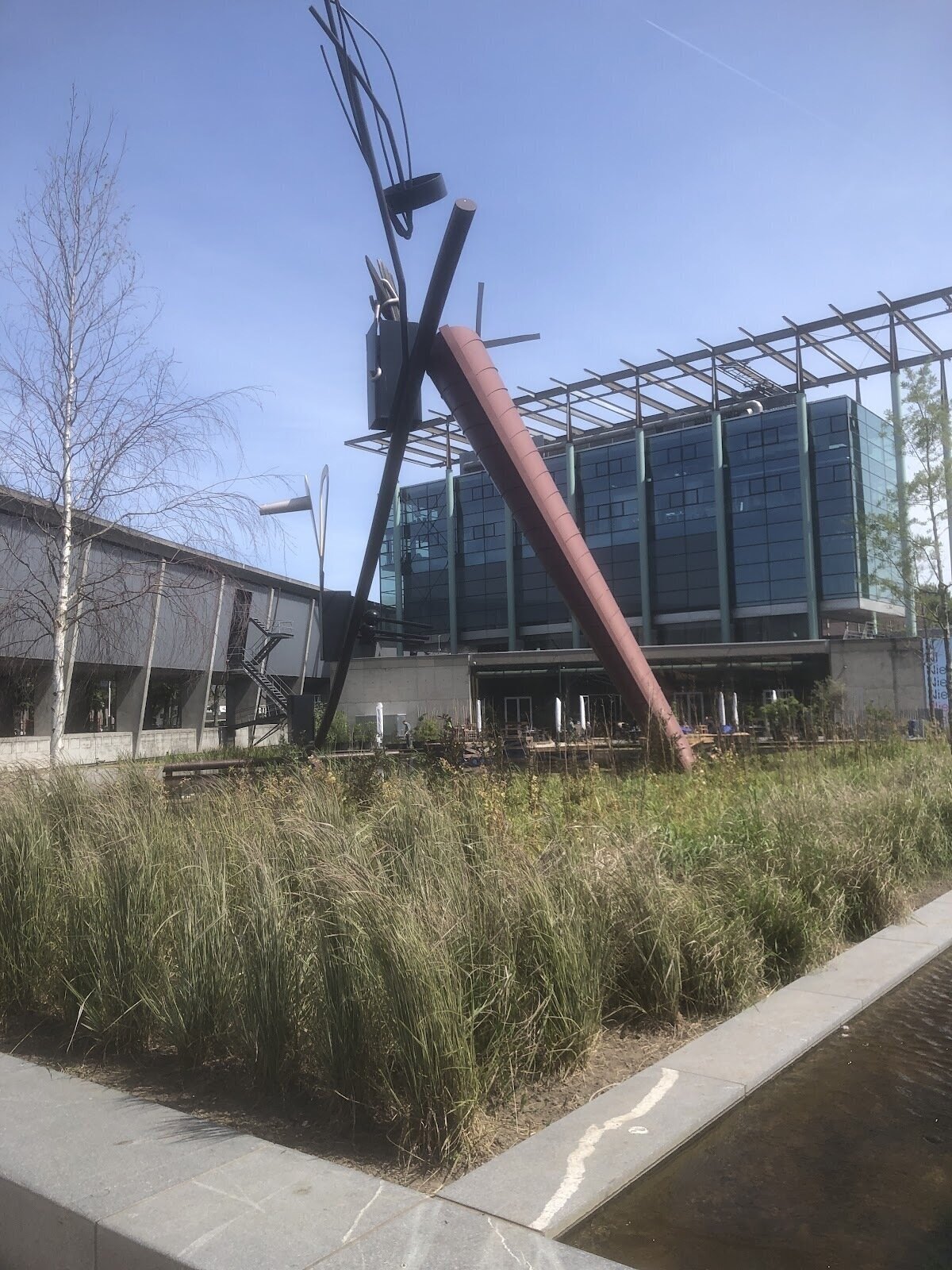 <span class="translation_missing" title="translation missing: en.meta.location_title, location_name: The New Cafe, city: Rotterdam">Location Title</span>
