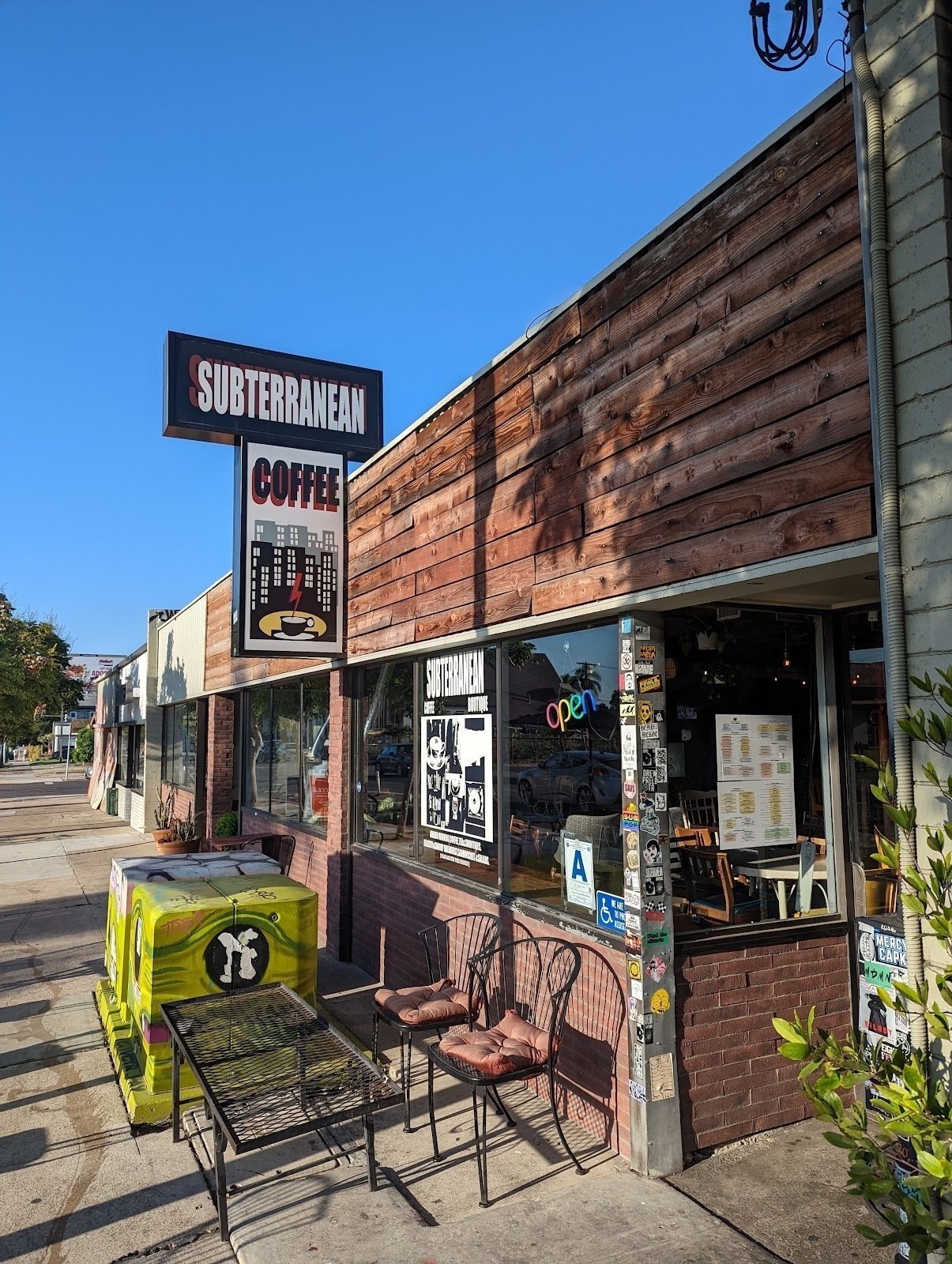 <span class="translation_missing" title="translation missing: en.meta.location_title, location_name: Subterranean Coffee Boutique North Park, city: San Diego">Location Title</span>
