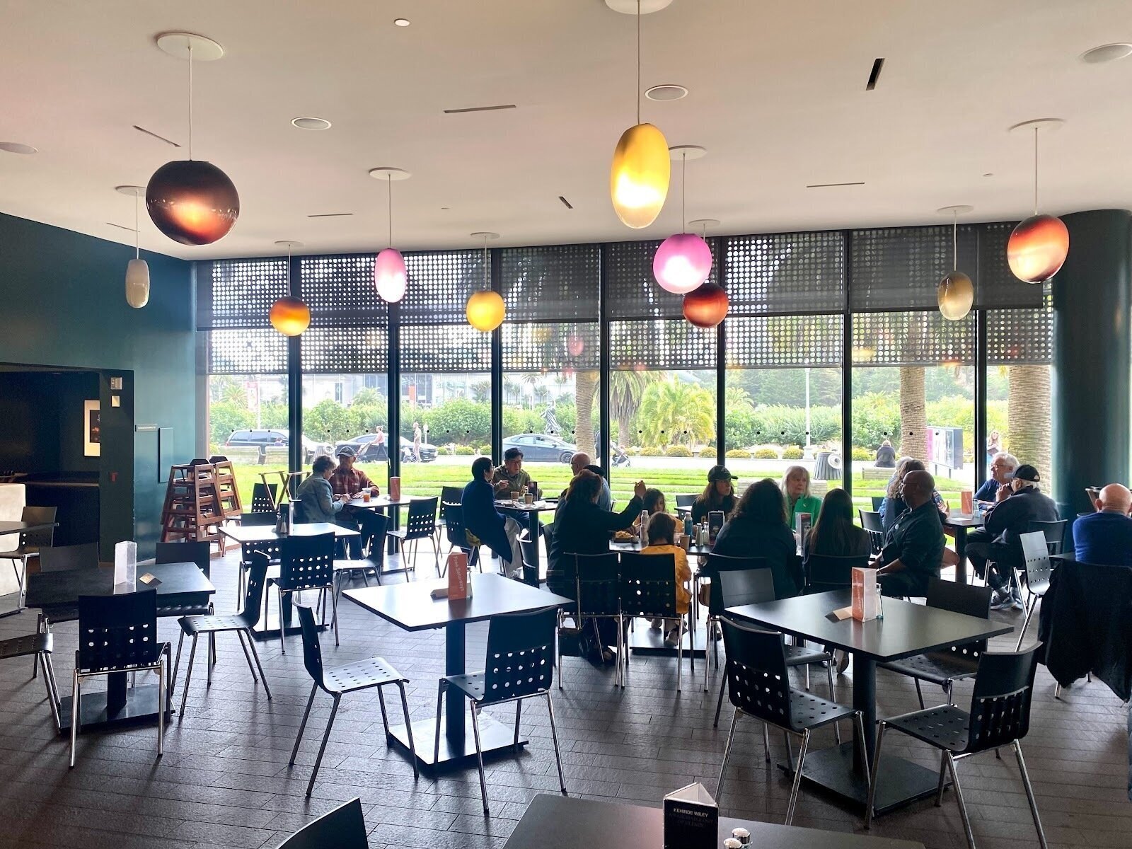 <span class="translation_missing" title="translation missing: en.meta.location_title, location_name: de Young Café, city: San Francisco">Location Title</span>