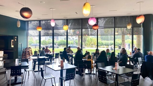 de Young Café