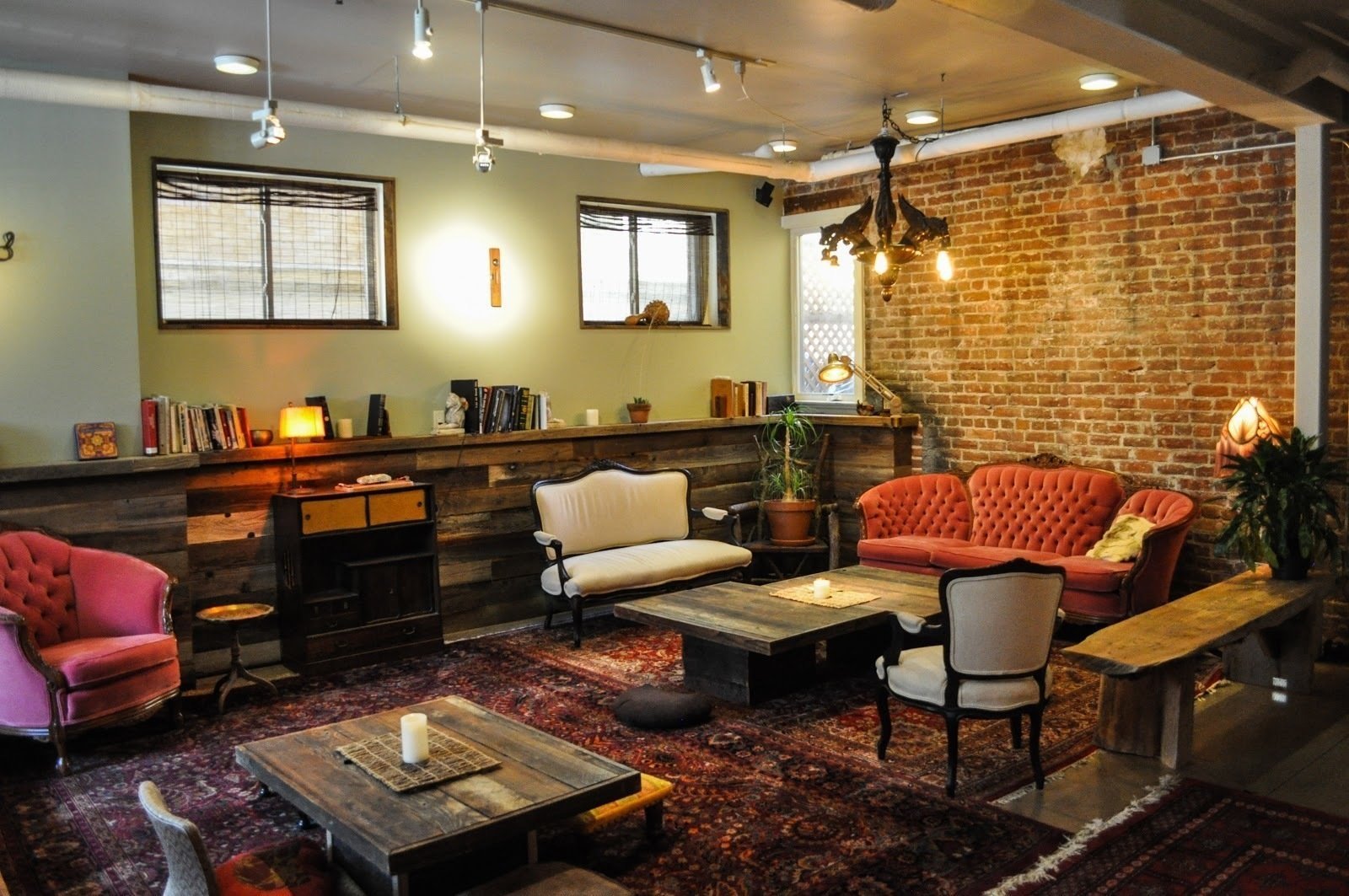 <span class="translation_missing" title="translation missing: en.meta.location_title, location_name: The Center SF, city: San Francisco">Location Title</span>