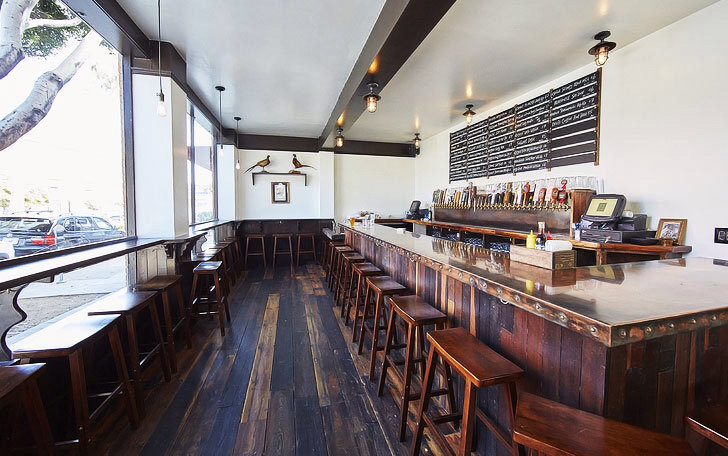 <span class="translation_missing" title="translation missing: en.meta.location_title, location_name: The Crafty Fox Ale House, city: San Francisco">Location Title</span>
