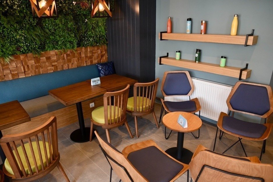 <span class="translation_missing" title="translation missing: en.meta.location_title, location_name: Caribou Coffee @ Herceg Stjepana, city: Sarajevo">Location Title</span>