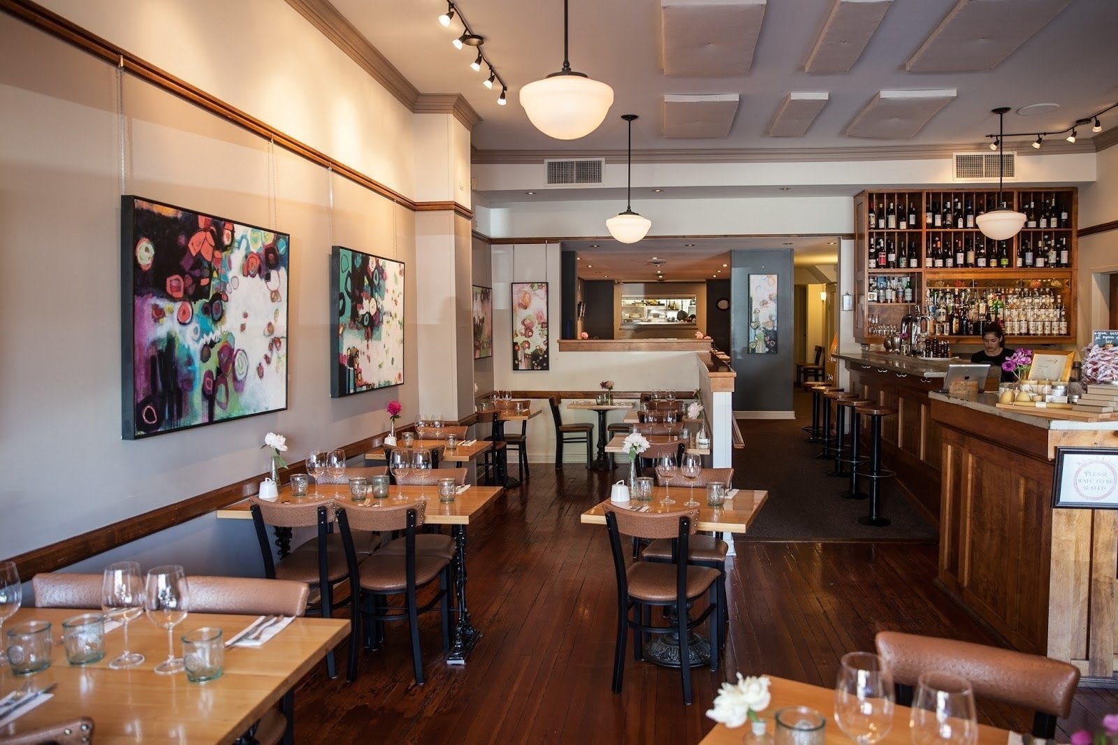 <span class="translation_missing" title="translation missing: en.meta.location_title, location_name: Calories Restaurant, city: Saskatoon">Location Title</span>