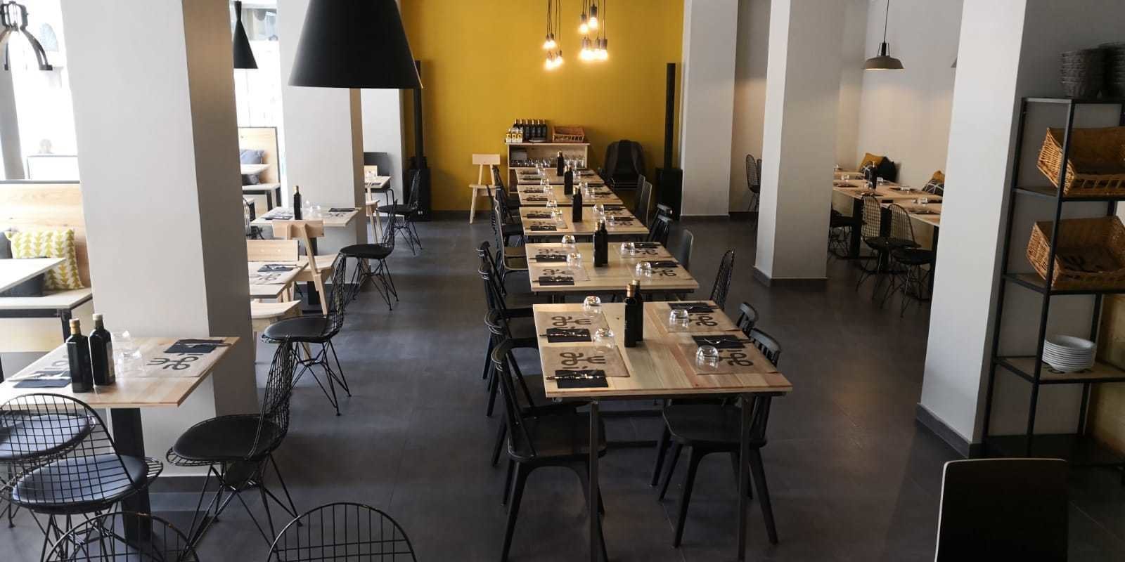 <span class="translation_missing" title="translation missing: en.meta.location_title, location_name: Abì bar bistrot, city: Sassari">Location Title</span>