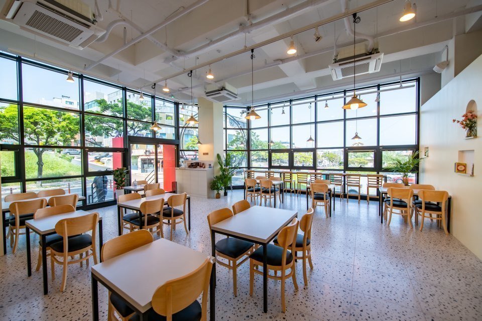 <span class="translation_missing" title="translation missing: en.meta.location_title, location_name: Grandmas, city: Seogwipo">Location Title</span>