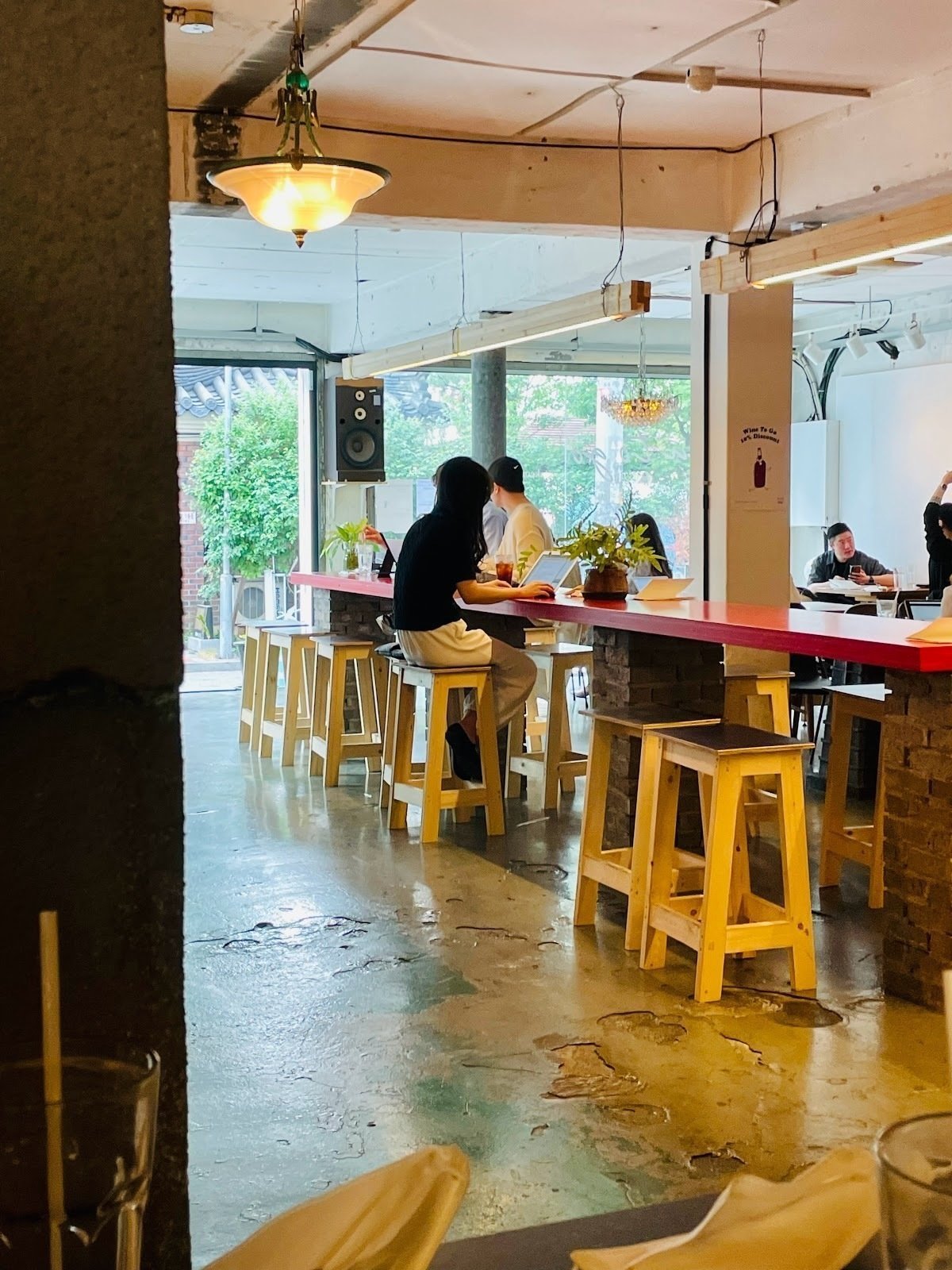 <span class="translation_missing" title="translation missing: en.meta.location_title, location_name: mu, city: Seoul">Location Title</span>