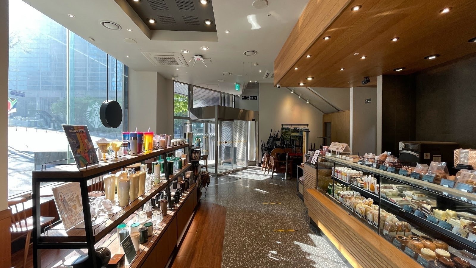 <span class="translation_missing" title="translation missing: en.meta.location_title, location_name: Starbucks @ 145 Teheran-ro, city: Seoul">Location Title</span>