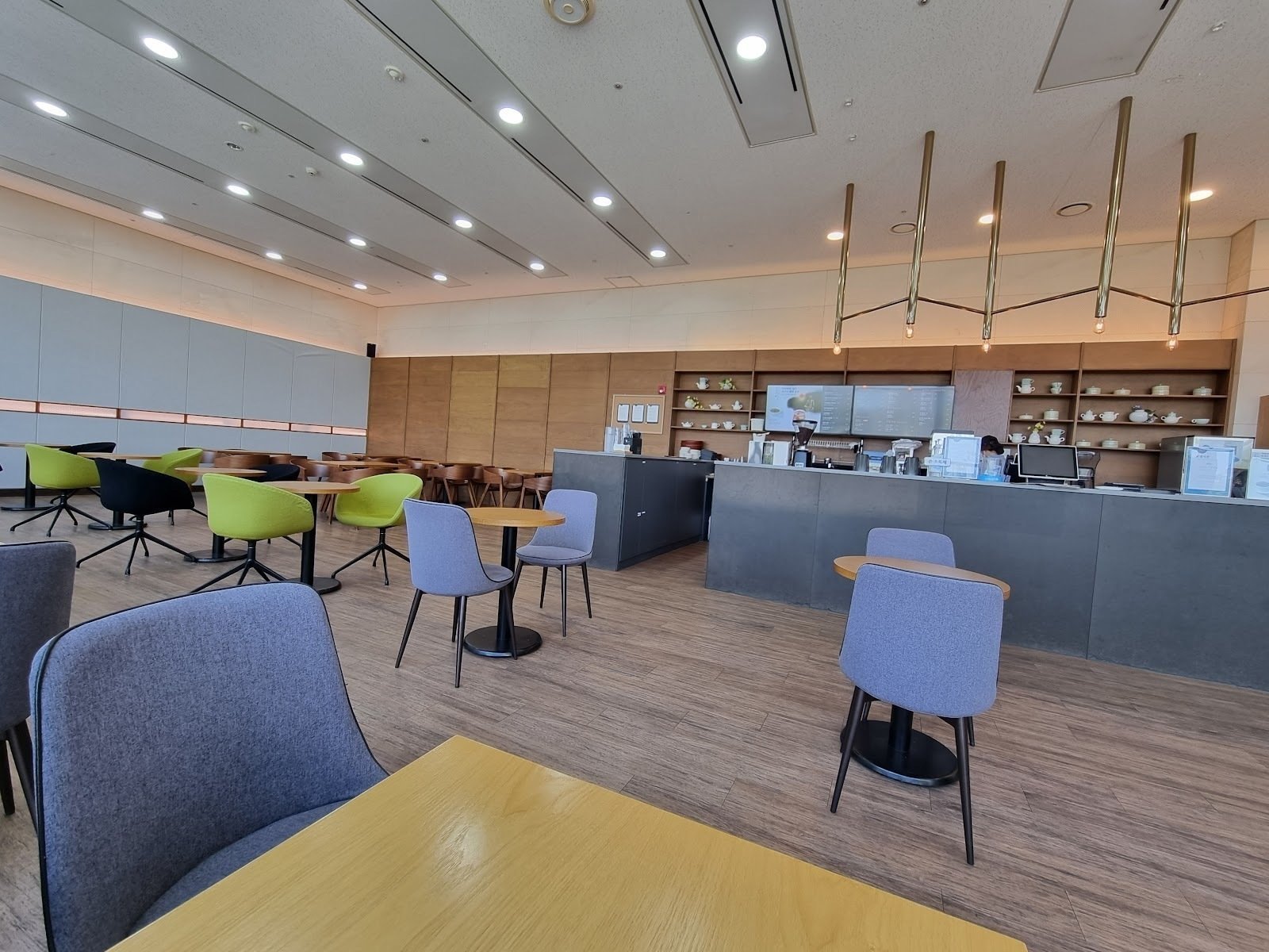 <span class="translation_missing" title="translation missing: en.meta.location_title, location_name: Tea Room @ National Museum of Korea, city: Seoul">Location Title</span>