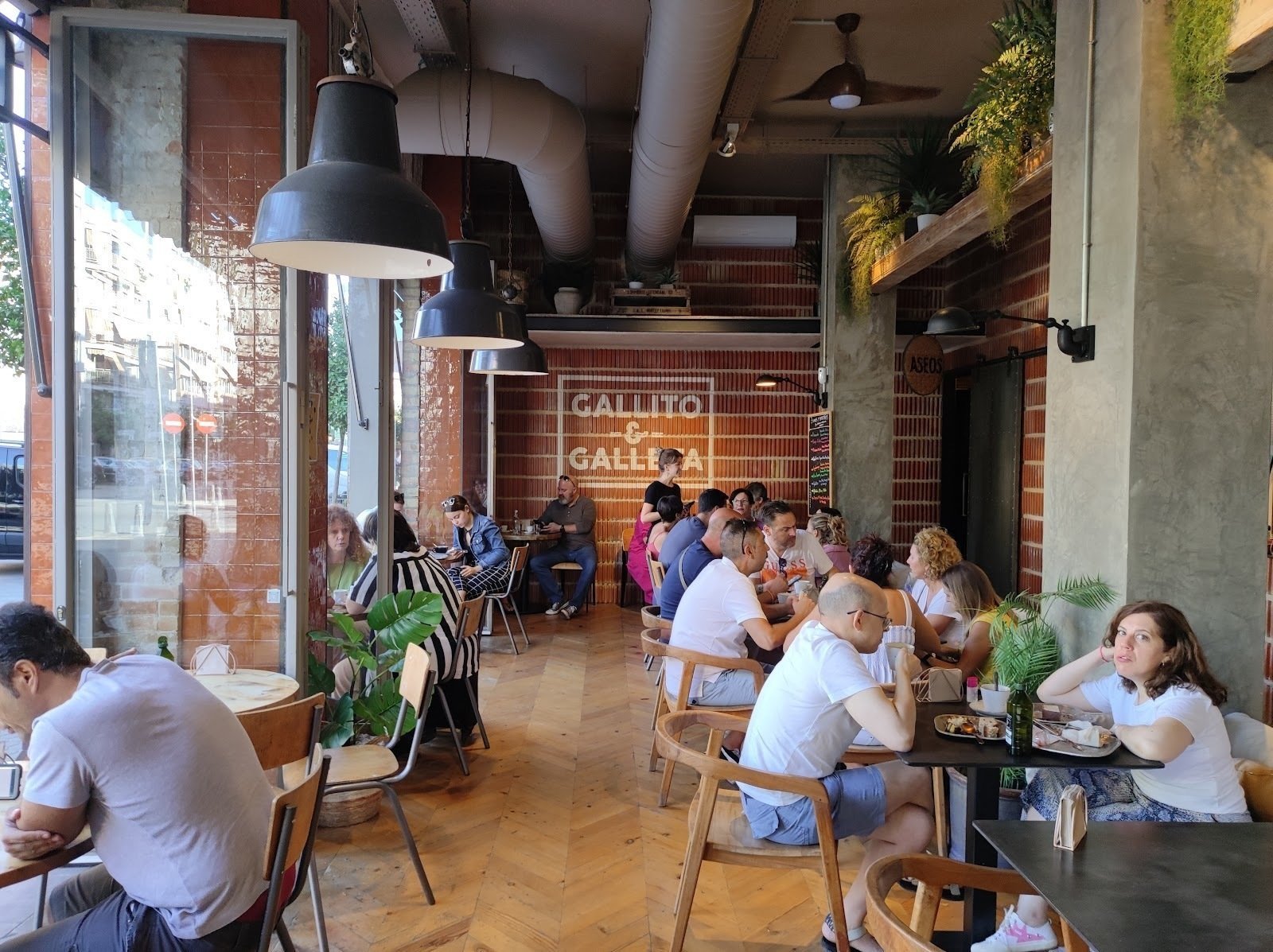 <span class="translation_missing" title="translation missing: en.meta.location_title, location_name: Gallito &amp; Galleta, city: Seville">Location Title</span>