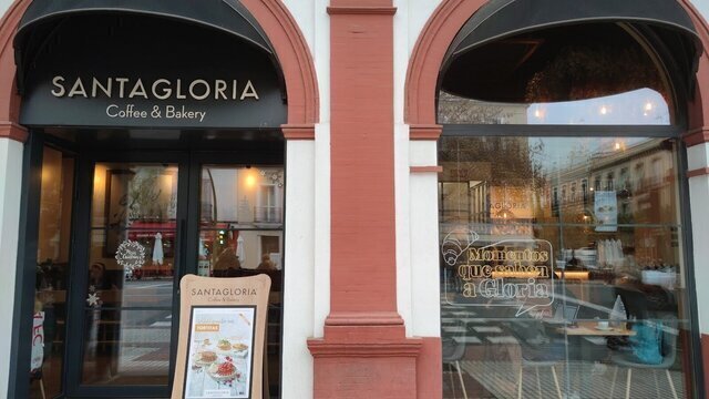 Santagloria Coffee & Bakery