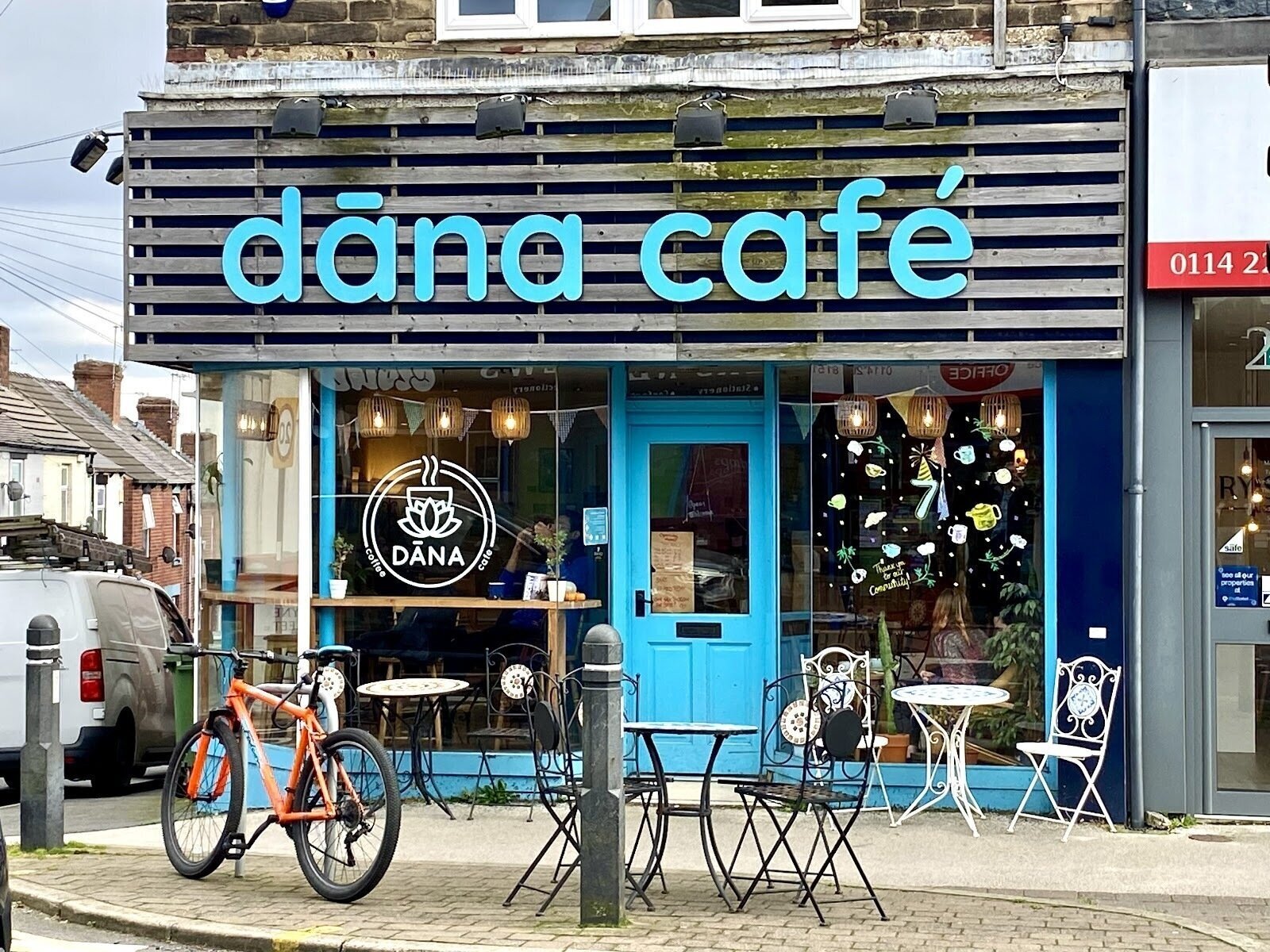 <span class="translation_missing" title="translation missing: en.meta.location_title, location_name: Dana Cafe, city: Sheffield">Location Title</span>
