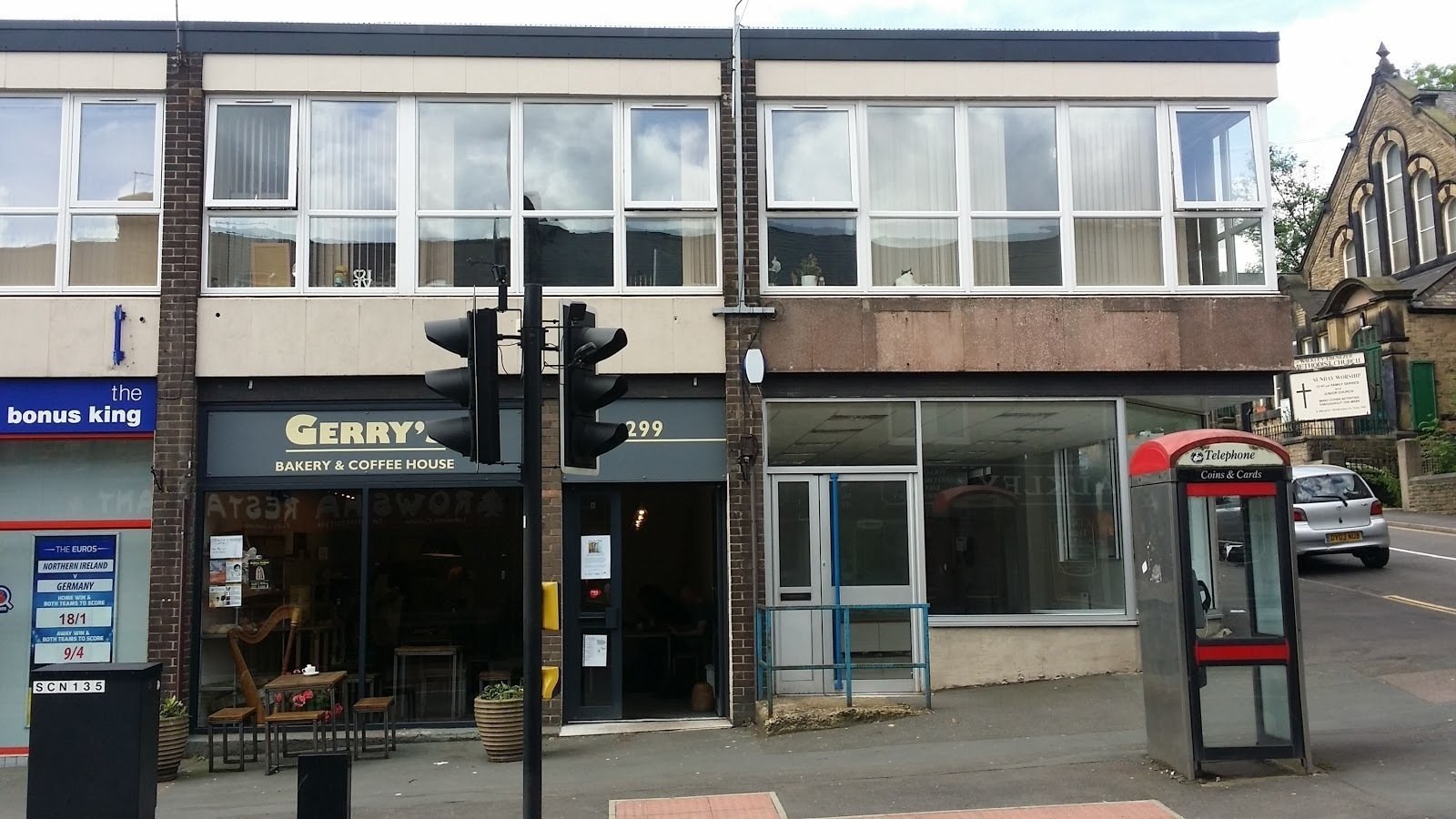 <span class="translation_missing" title="translation missing: en.meta.location_title, location_name: Gerry&#39;s Bakery, city: Sheffield">Location Title</span>