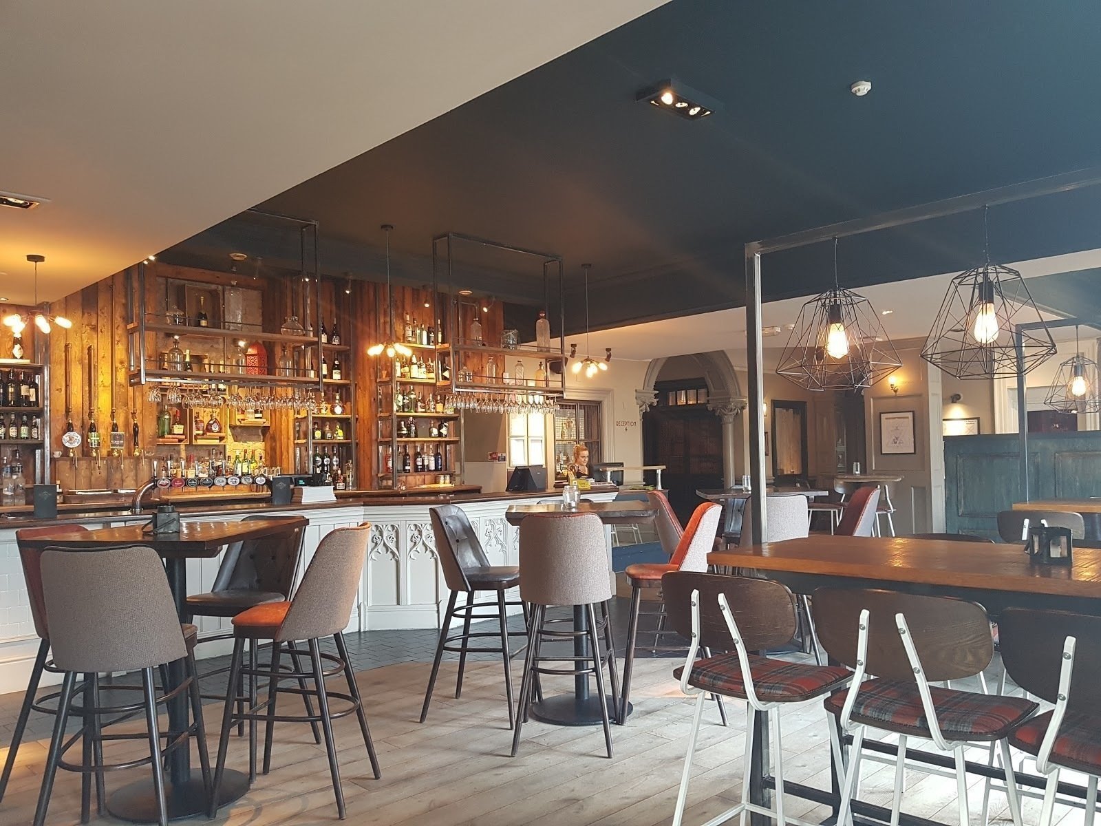 <span class="translation_missing" title="translation missing: en.meta.location_title, location_name: The Florentine, city: Sheffield">Location Title</span>