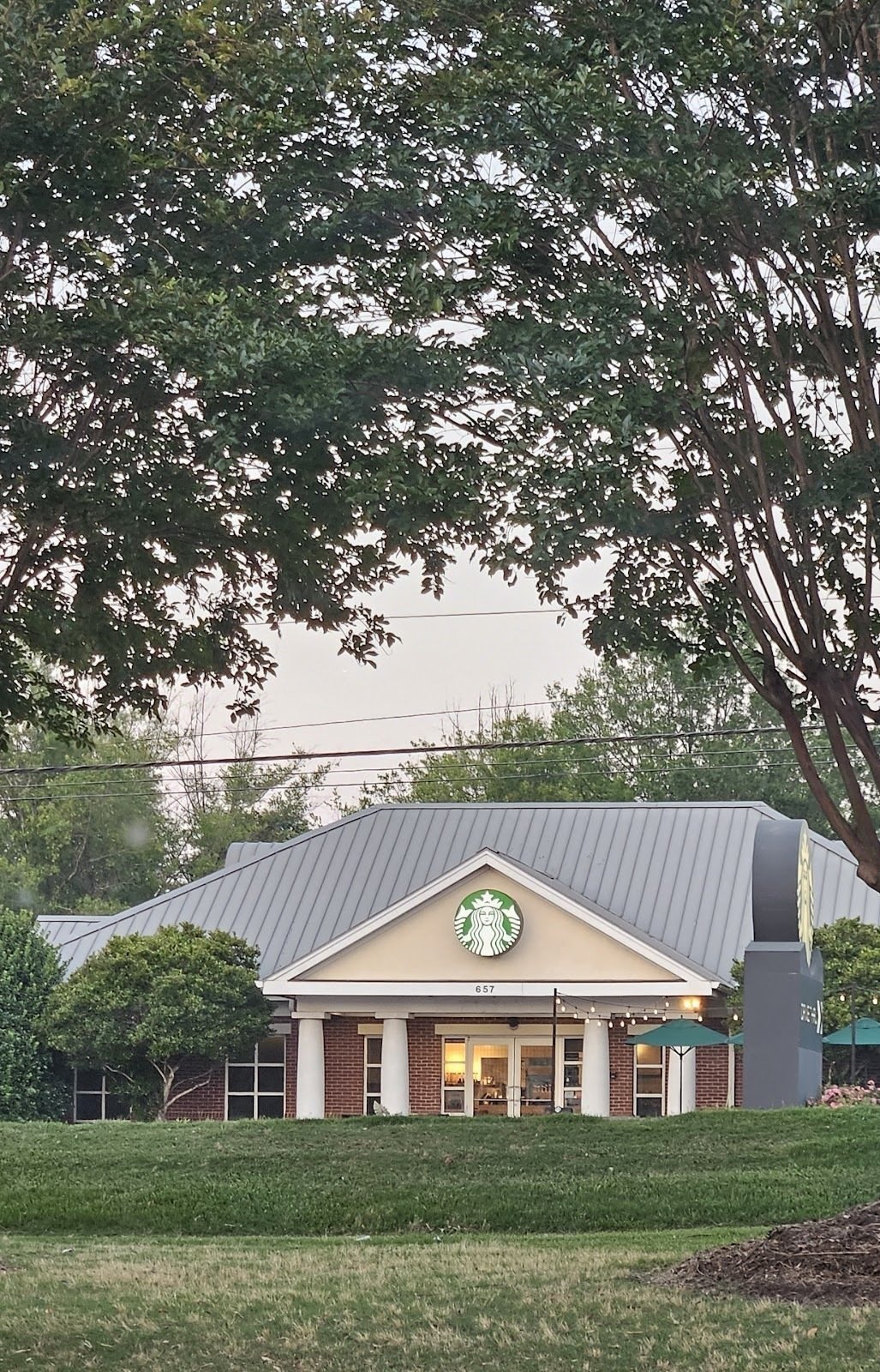 <span class="translation_missing" title="translation missing: en.meta.location_title, location_name: Starbucks @ Fairview Rd, city: Simpsonville">Location Title</span>