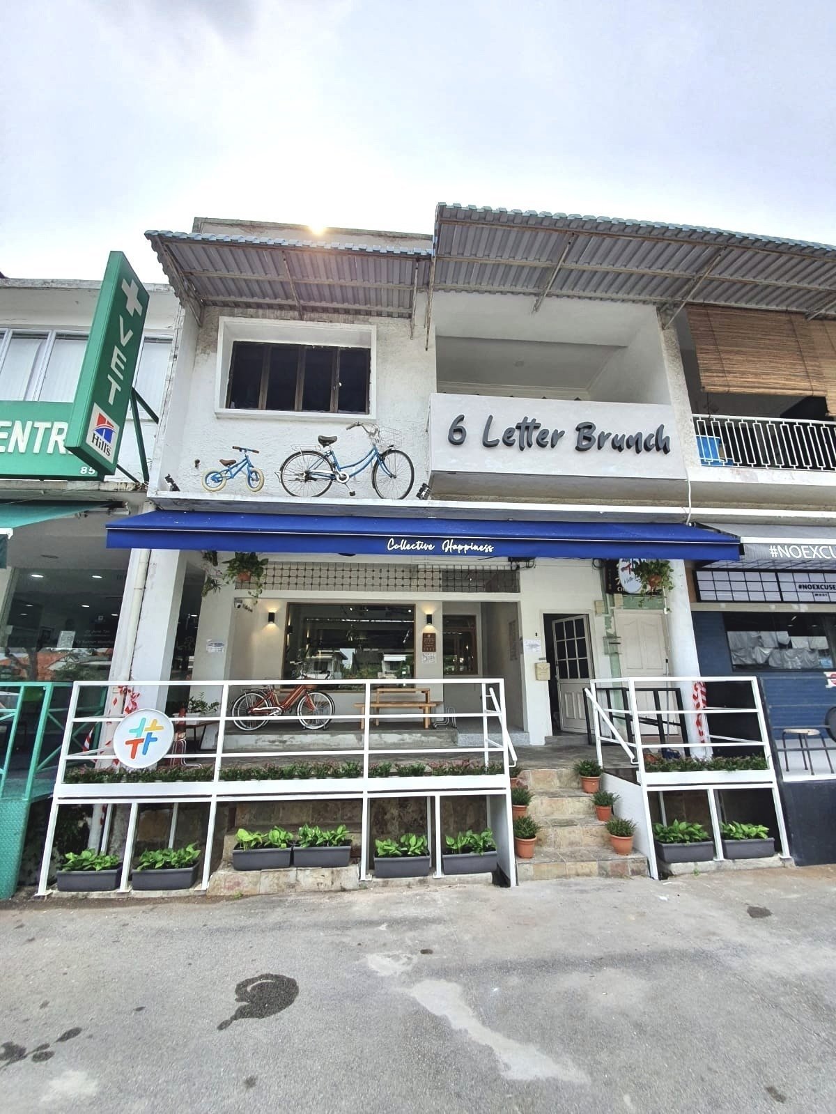 <span class="translation_missing" title="translation missing: en.meta.location_title, location_name: 6 Letter Brunch, city: Singapore">Location Title</span>
