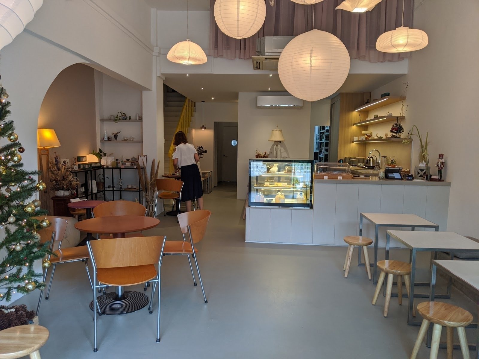 <span class="translation_missing" title="translation missing: en.meta.location_title, location_name: Antea Social, city: Singapore">Location Title</span>