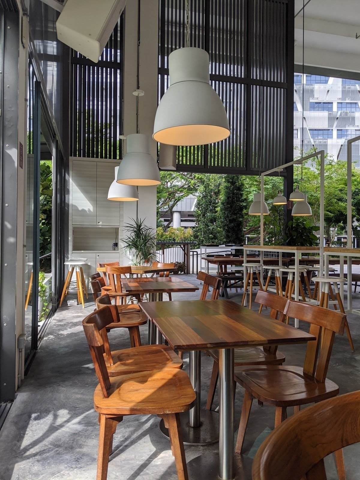 <span class="translation_missing" title="translation missing: en.meta.location_title, location_name: Banchong Cafe, city: Singapore">Location Title</span>