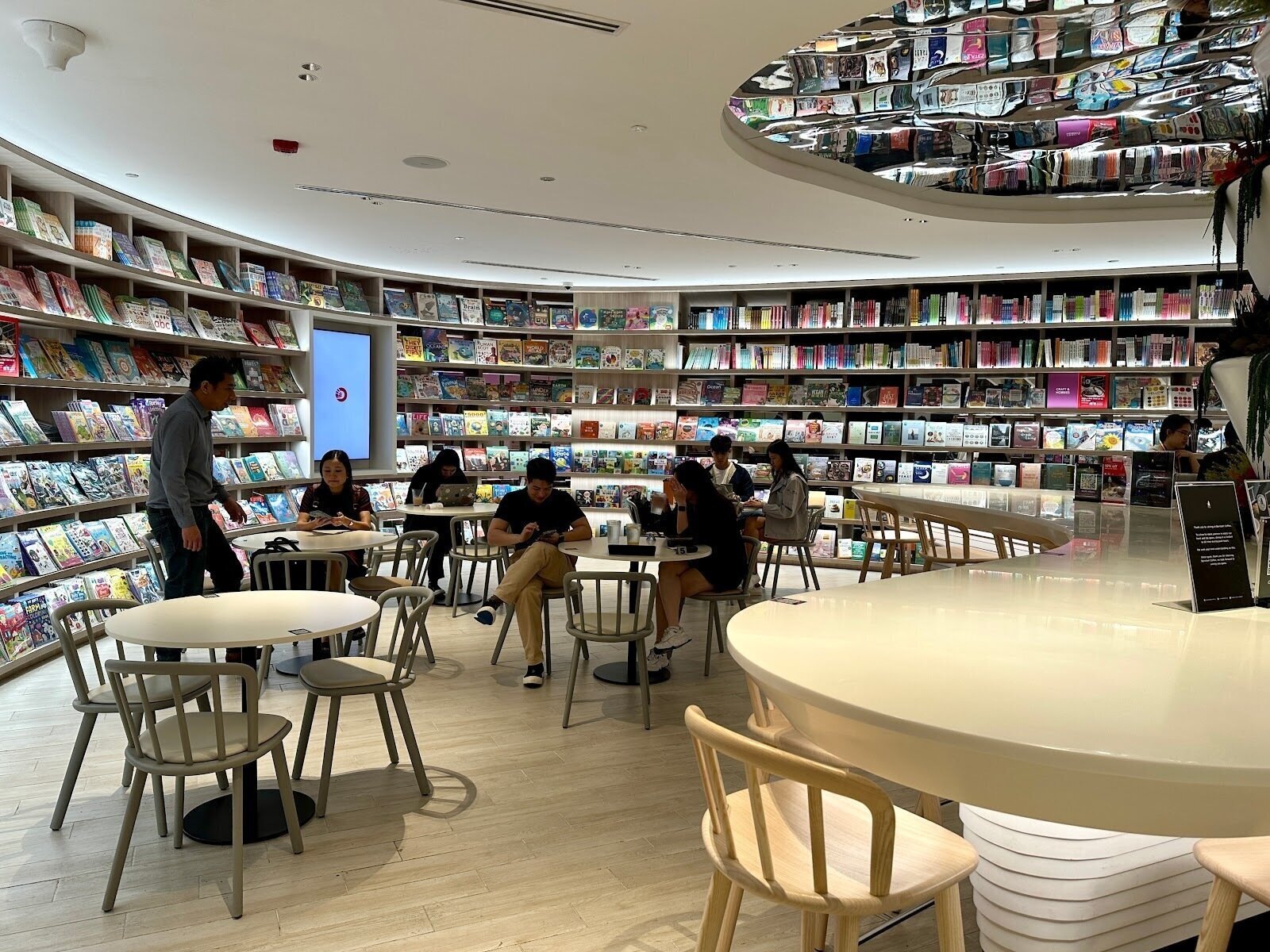 <span class="translation_missing" title="translation missing: en.meta.location_title, location_name: Baristart Coffee Singapore @ Wisma Atria, city: Singapore">Location Title</span>
