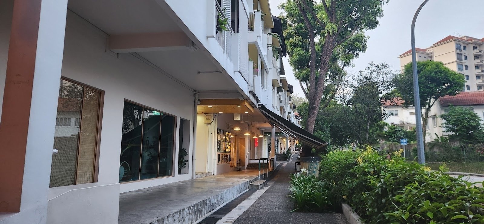 <span class="translation_missing" title="translation missing: en.meta.location_title, location_name: Chip Bee Gardens, city: Singapore">Location Title</span>