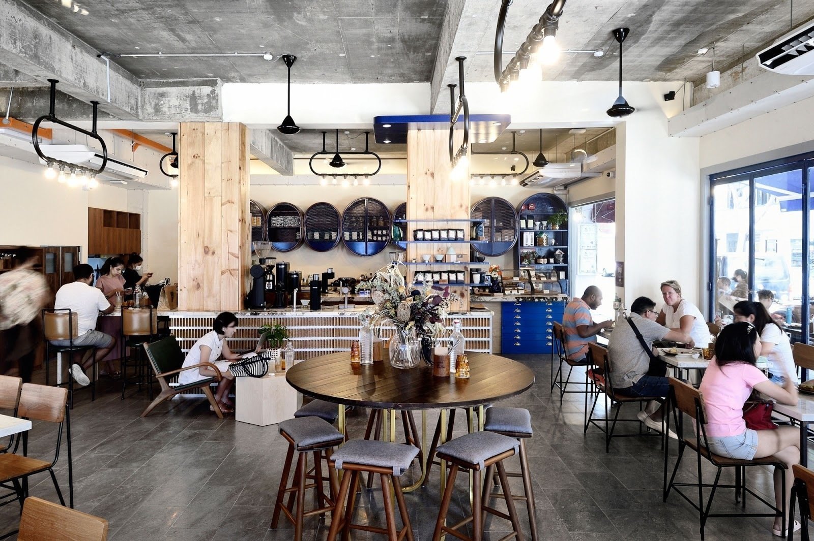<span class="translation_missing" title="translation missing: en.meta.location_title, location_name: Common Man Coffee Roasters @ Joo Chiat Rd, city: Singapore">Location Title</span>