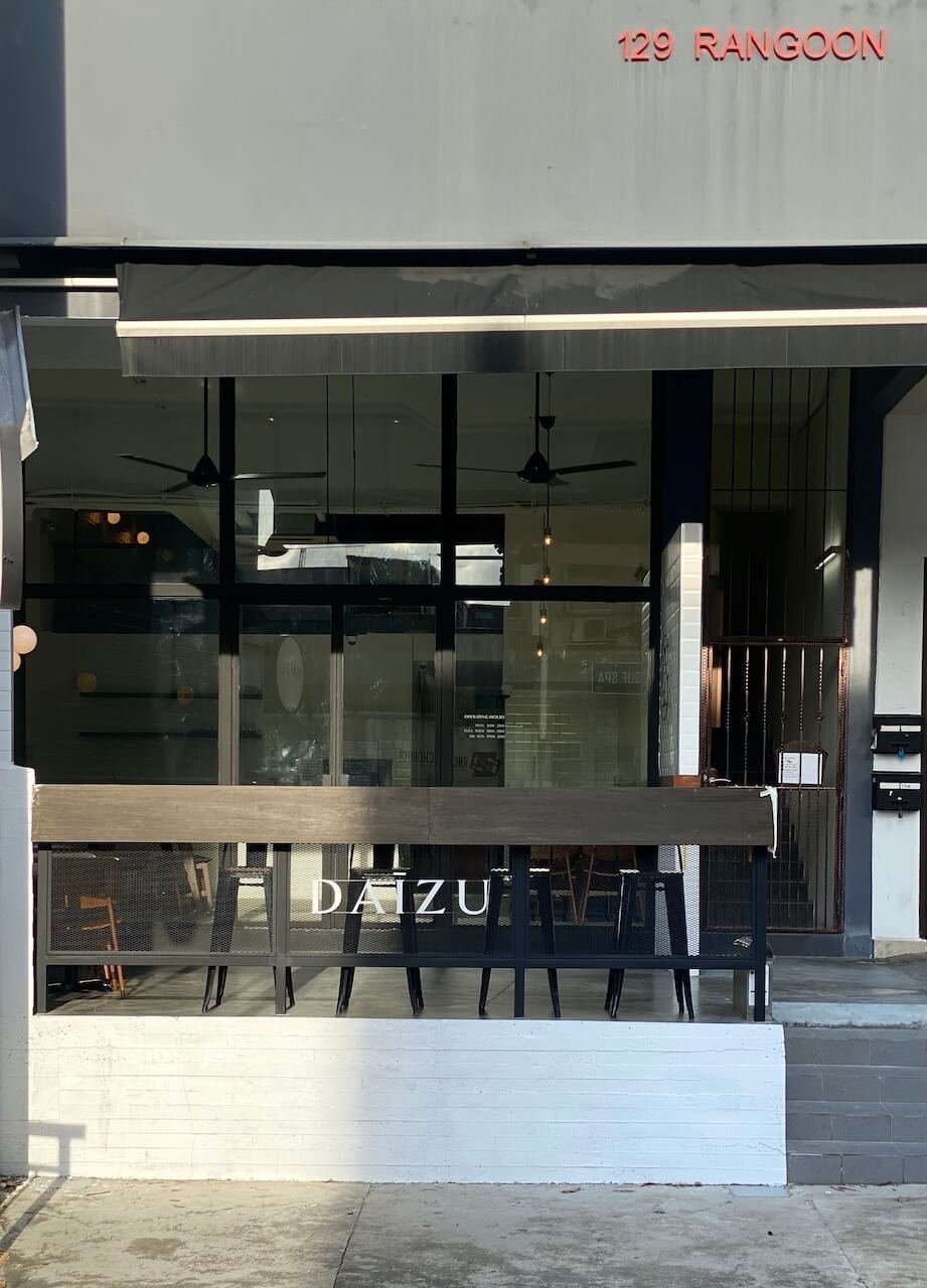 <span class="translation_missing" title="translation missing: en.meta.location_title, location_name: Daizu Cafe, city: Singapore">Location Title</span>