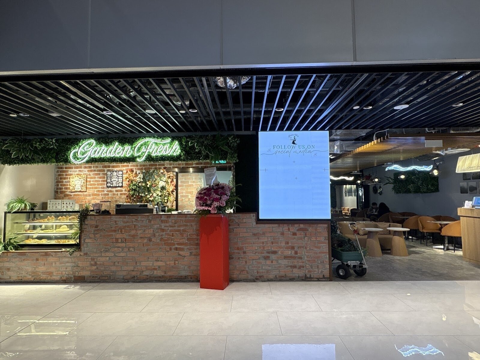 <span class="translation_missing" title="translation missing: en.meta.location_title, location_name: Garden Fresh, city: Singapore">Location Title</span>