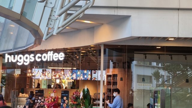 Huggs Coffee @ Eu Tong Sen St
