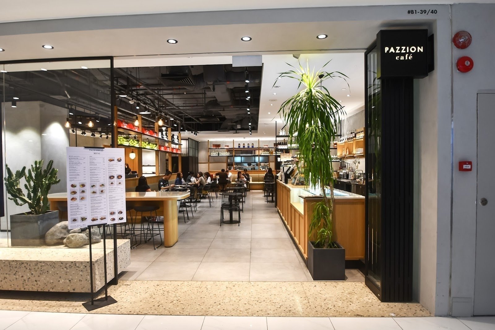 <span class="translation_missing" title="translation missing: en.meta.location_title, location_name: PAZZION Café, city: Singapore">Location Title</span>