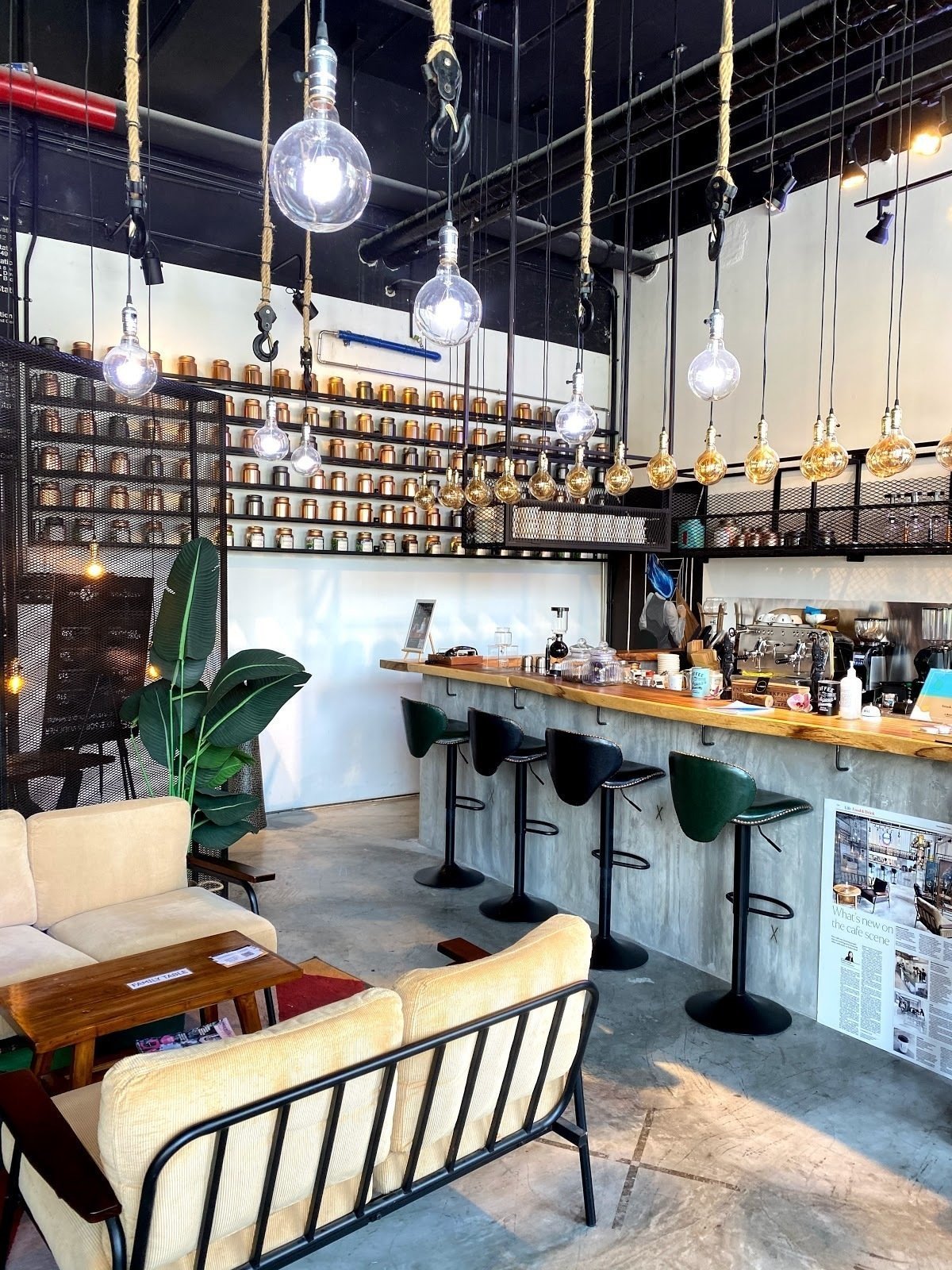 <span class="translation_missing" title="translation missing: en.meta.location_title, location_name: Smoke Signature, city: Singapore">Location Title</span>