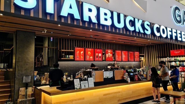 Starbucks @ The Centrepoint