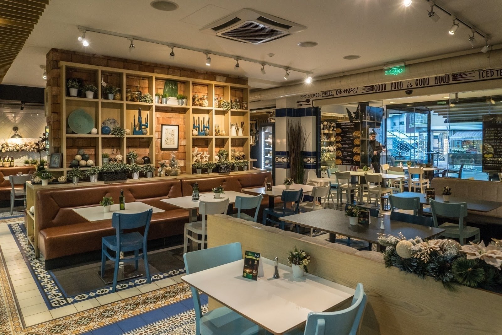 <span class="translation_missing" title="translation missing: en.meta.location_title, location_name: Бистро Румик / Bistro Rumik, city: Sofia">Location Title</span>