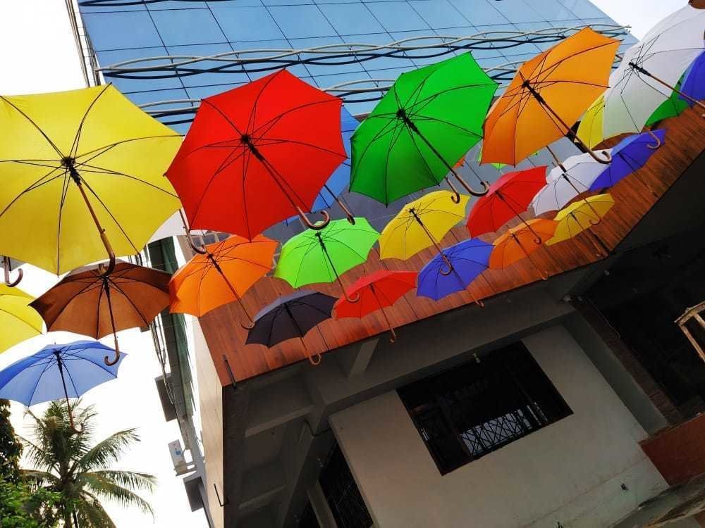 <span class="translation_missing" title="translation missing: en.meta.location_title, location_name: The Dumas Cafe, city: Surat">Location Title</span>