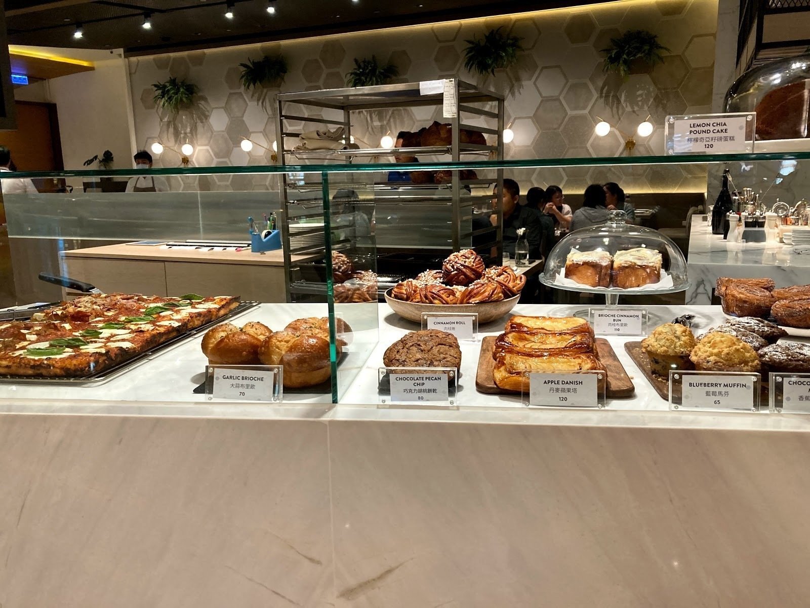 <span class="translation_missing" title="translation missing: en.meta.location_title, location_name: TAIPEI 101, city: Taipei">Location Title</span>