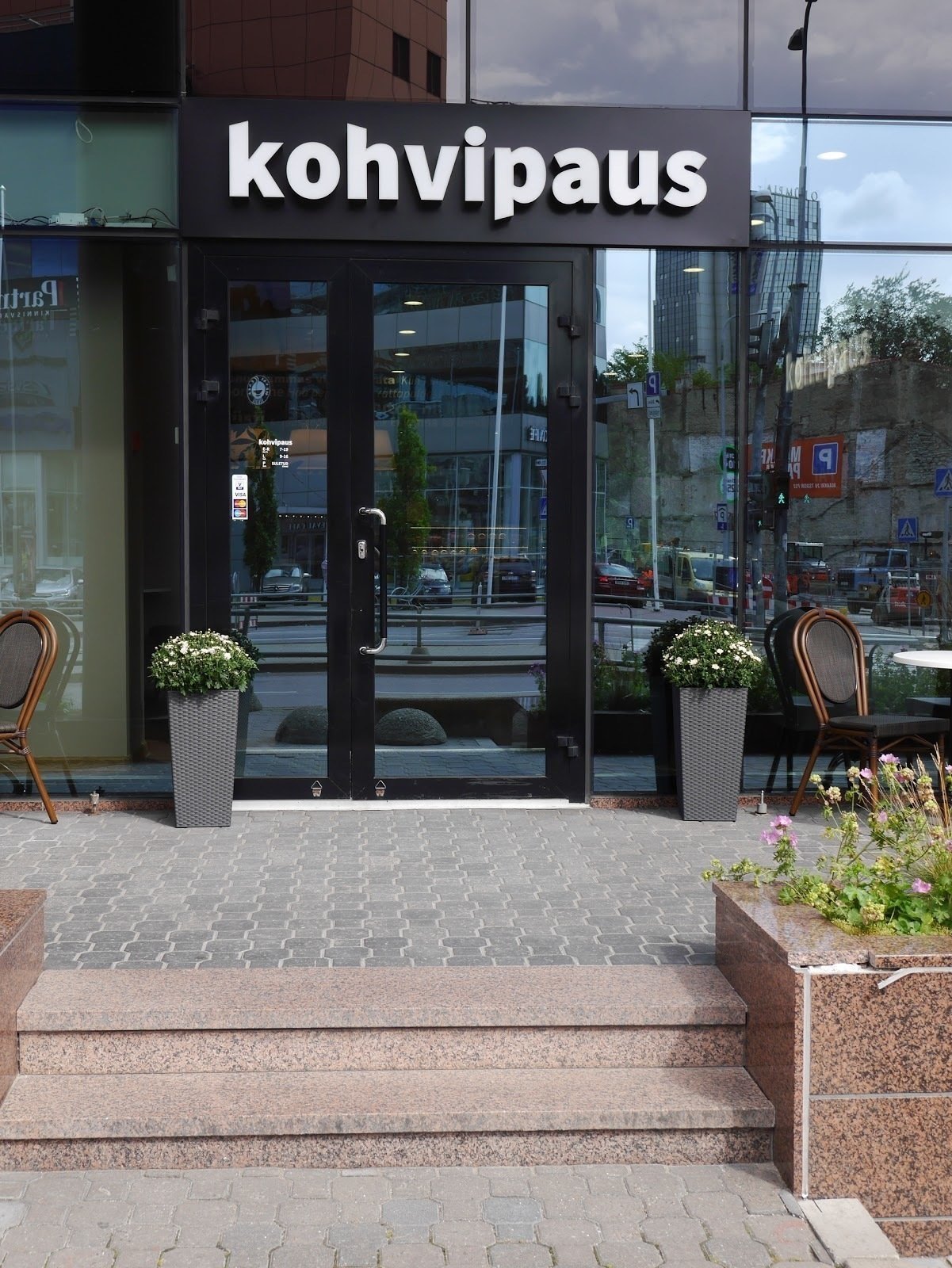 <span class="translation_missing" title="translation missing: en.meta.location_title, location_name: Kohvipaus, city: Tallinn">Location Title</span>