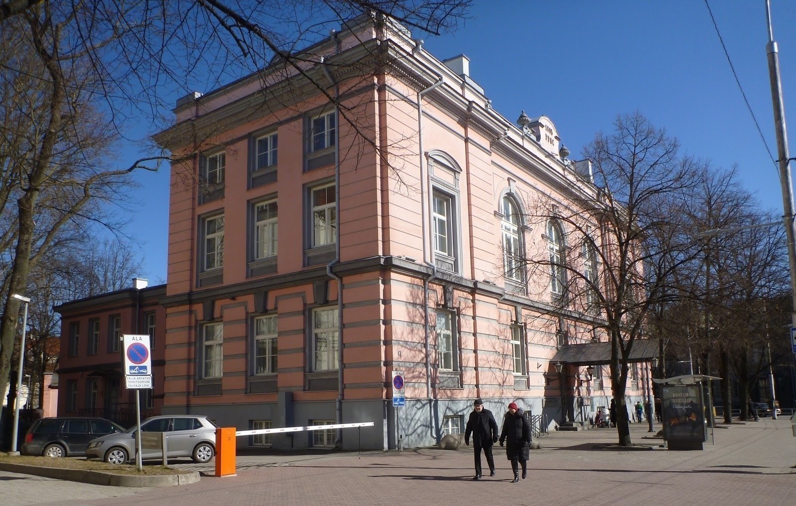 <span class="translation_missing" title="translation missing: en.meta.location_title, location_name: Tallinna Keskraamatukogu, city: Tallinn">Location Title</span>