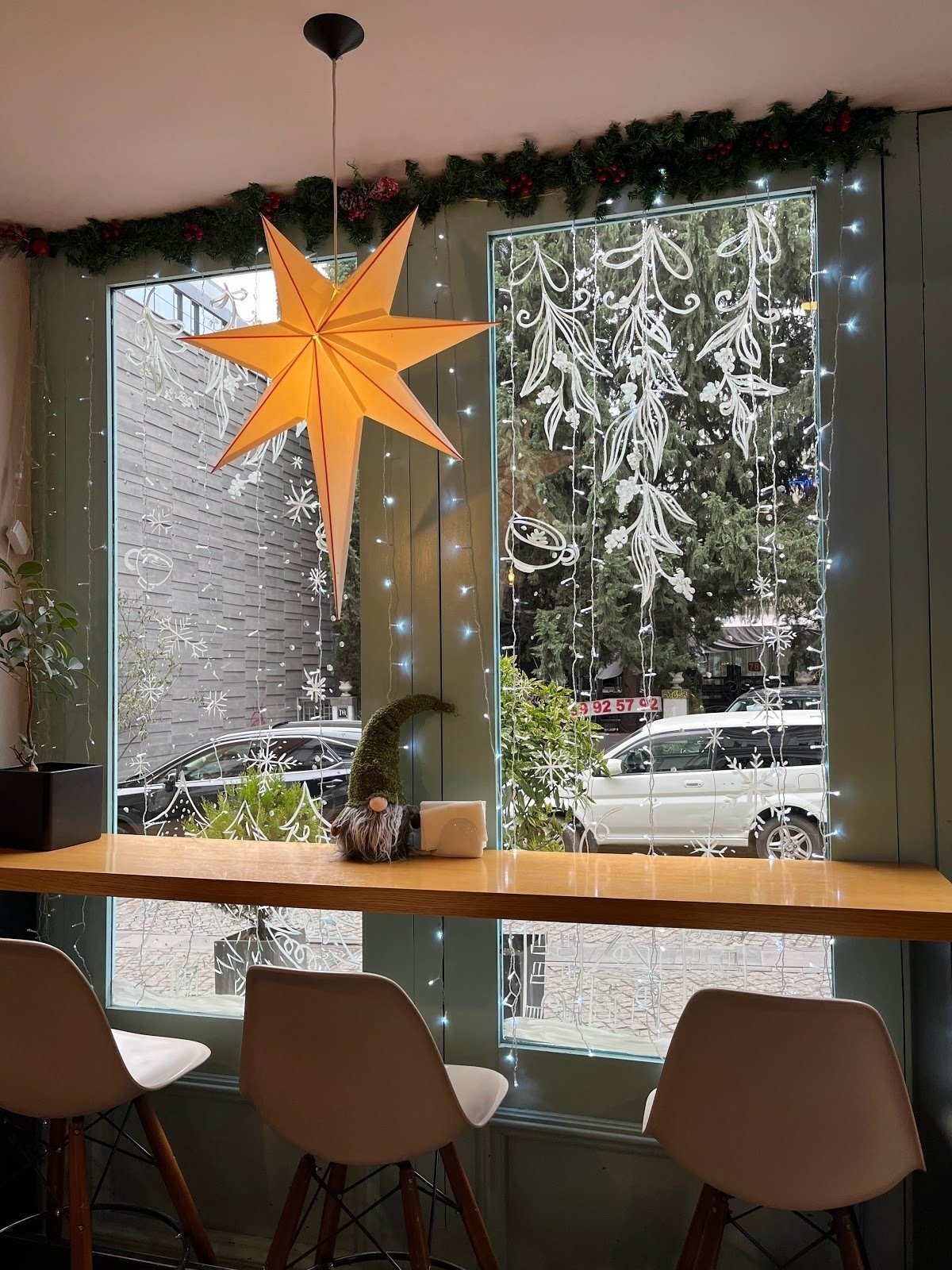 <span class="translation_missing" title="translation missing: en.meta.location_title, location_name: Stories Tbilisi Coffee &amp; Tea, city: Tbilisi">Location Title</span>