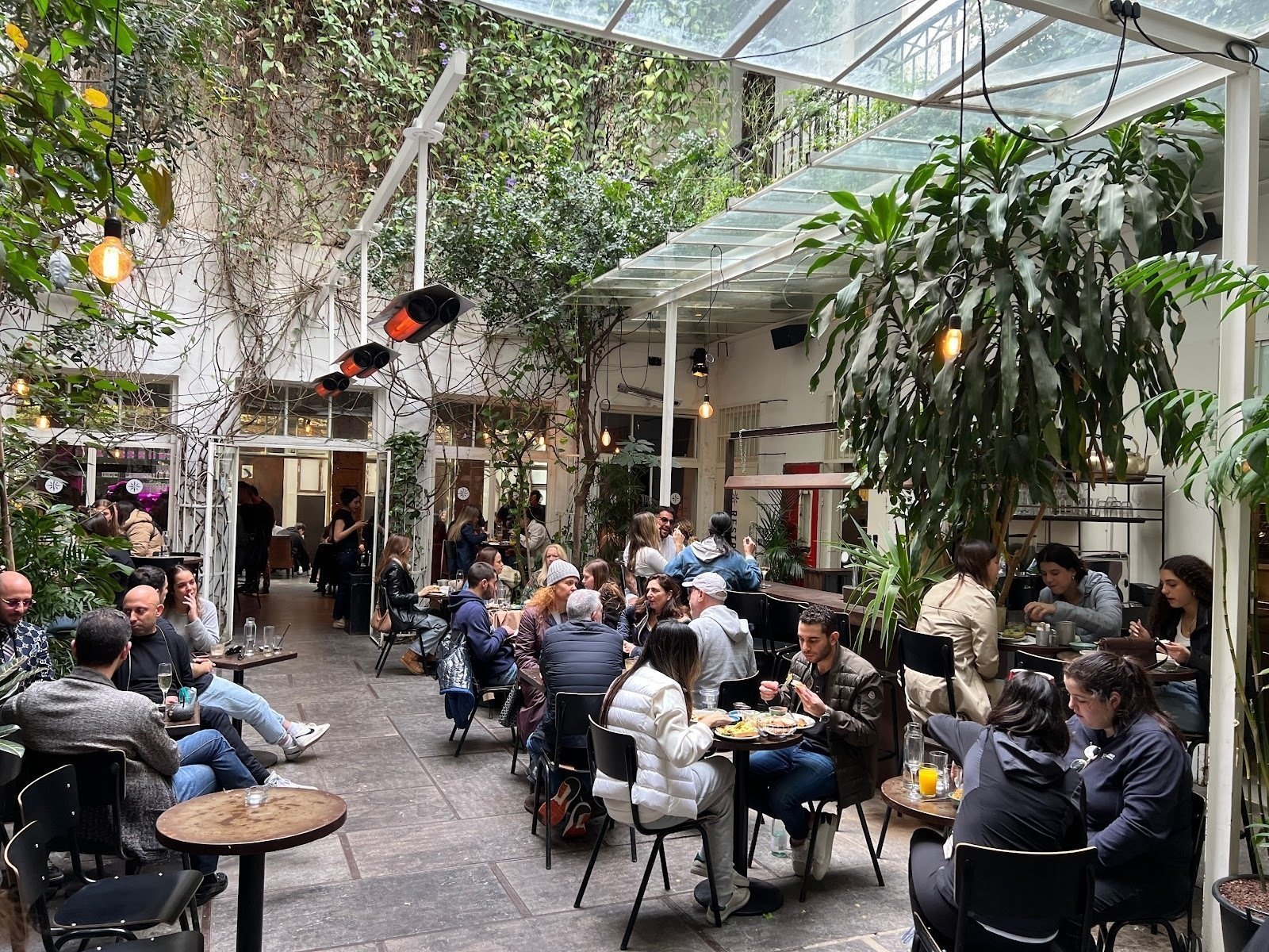 <span class="translation_missing" title="translation missing: en.meta.location_title, location_name: Herzl 16, city: Tel Aviv-Yafo">Location Title</span>