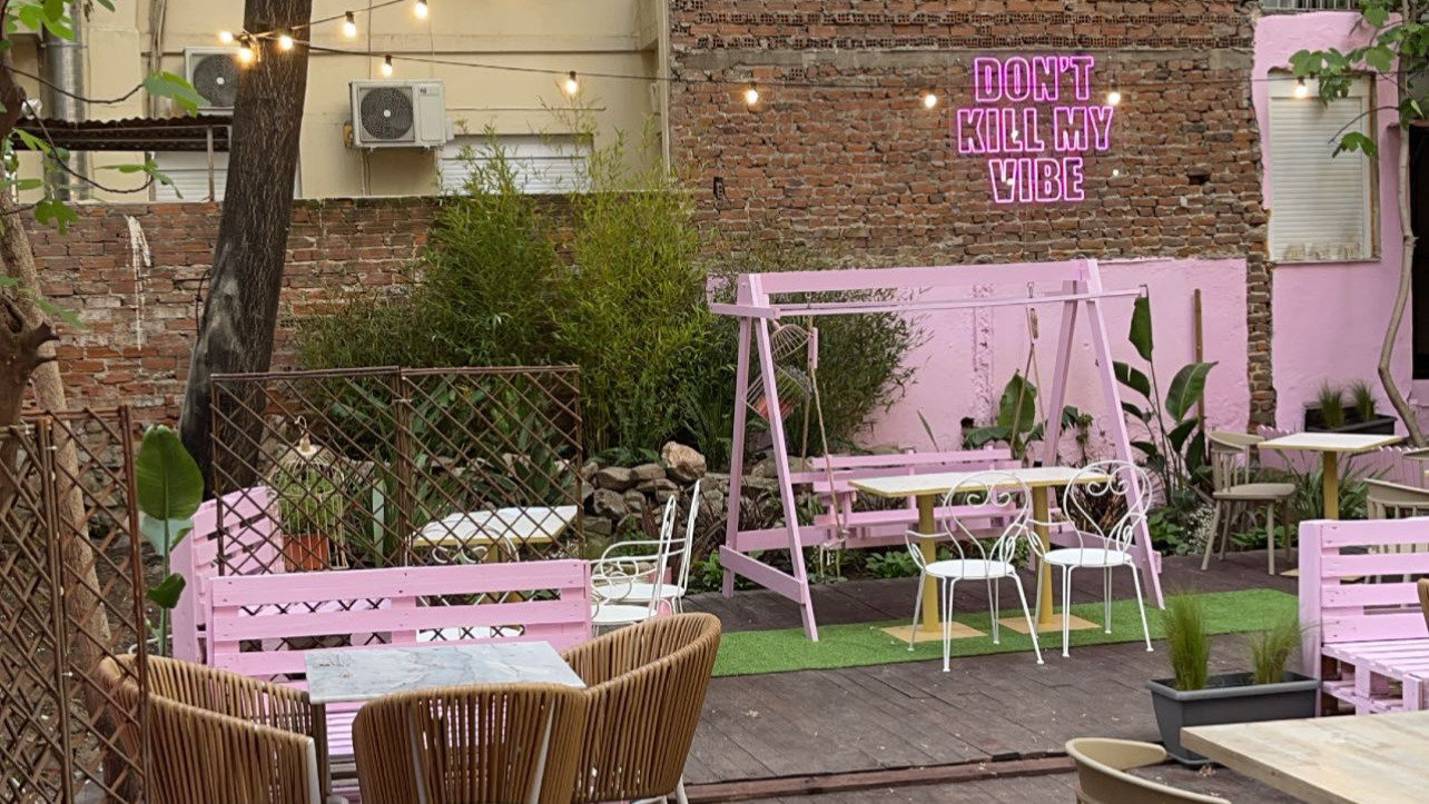 <span class="translation_missing" title="translation missing: en.meta.location_title, location_name: Donkey Garden, city: Thessaloniki">Location Title</span>