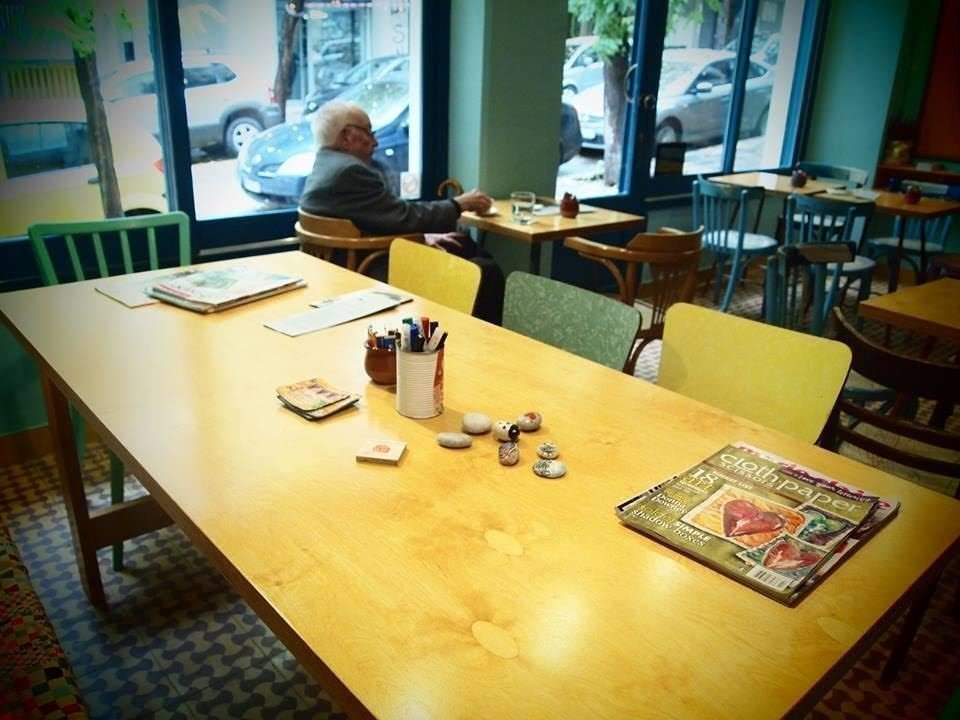 <span class="translation_missing" title="translation missing: en.meta.location_title, location_name: Κουμπί Coffee &amp; Crafts, city: Thessaloniki">Location Title</span>