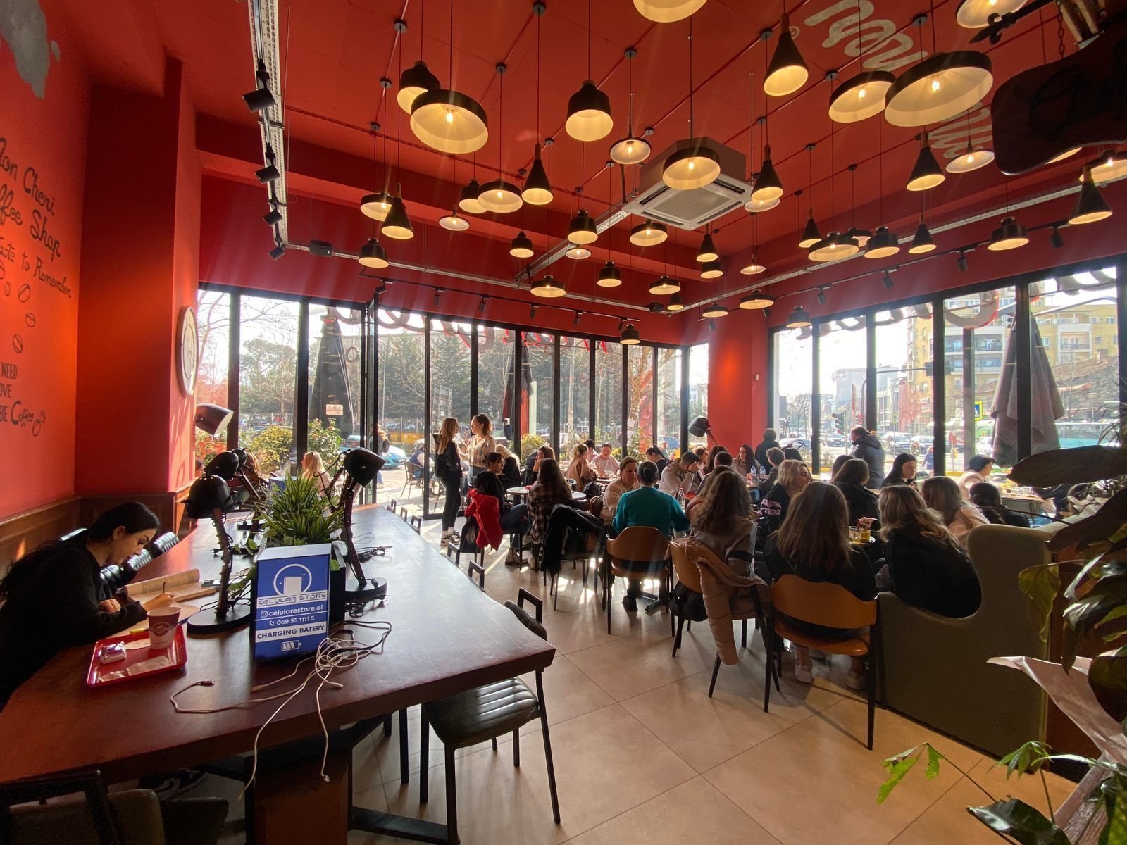 <span class="translation_missing" title="translation missing: en.meta.location_title, location_name: Mon Cheri, city: Tirana">Location Title</span>