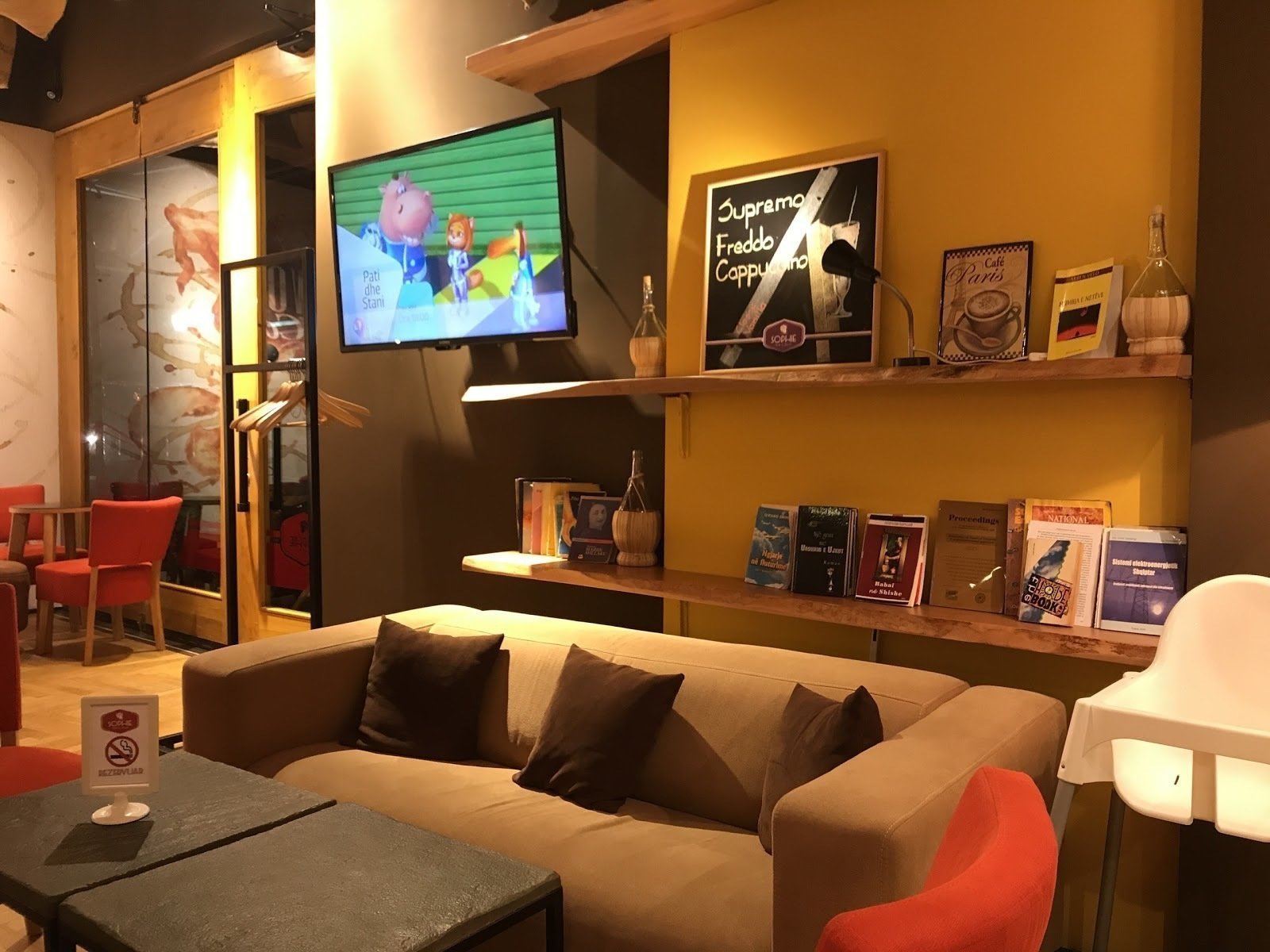 <span class="translation_missing" title="translation missing: en.meta.location_title, location_name: Sophie Caffe &amp; Snacks - Ali Demi, city: Tirana">Location Title</span>