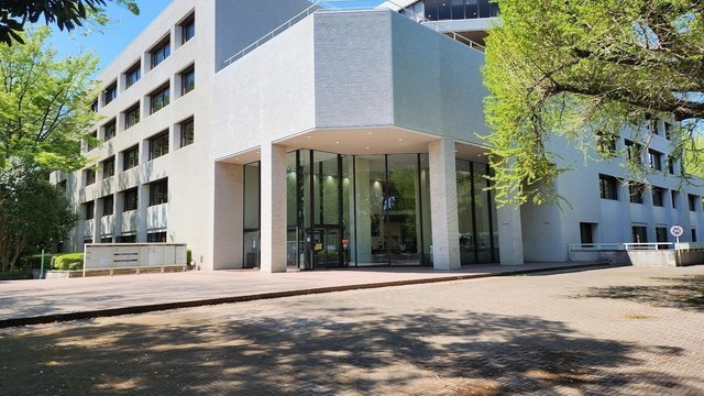 Tokyo Metropolitan Central Library