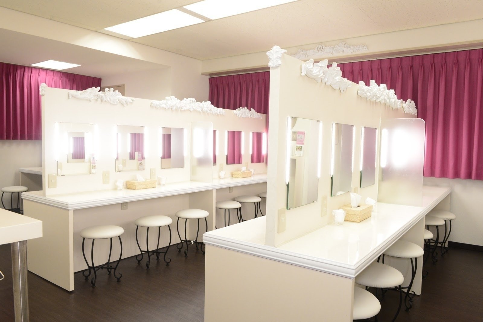 <span class="translation_missing" title="translation missing: en.meta.location_title, location_name: Tokyo VIP Lounge, city: Tokyo">Location Title</span>